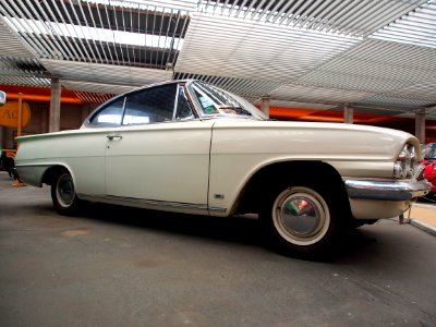 Ford Consul Capri (white)
