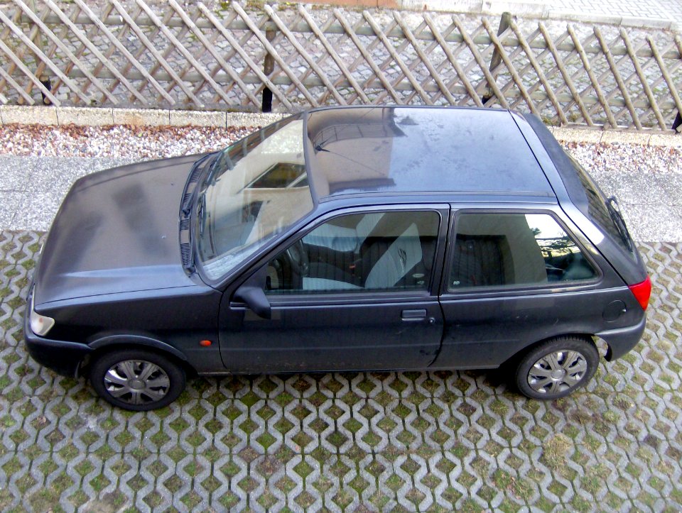 Ford Fiesta MK3 GFJ 1995 top