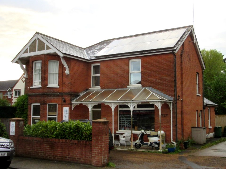 Former First Church of Christ, Scientist, Crocker Street, Newport, Isle of Wight (May 2016)