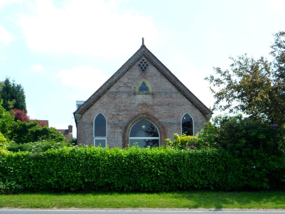 Former Congregational Church, Horsham Road, Forest Green (July 2013) (8)