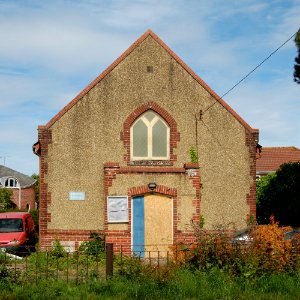 Former Bursledon Congregational Church, School Road-Spring Grove junction, Bursledon (May 2019) (6)