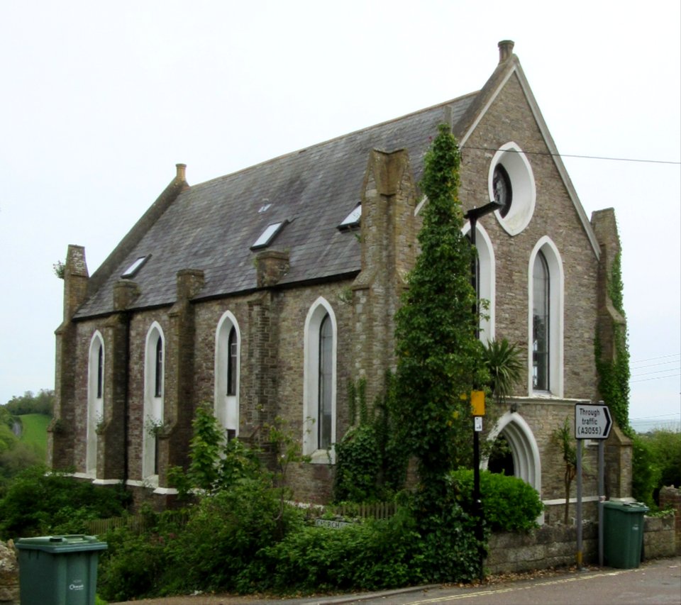 Former Brading United Reformed Church, The Mall, Brading (May 2016) (3)