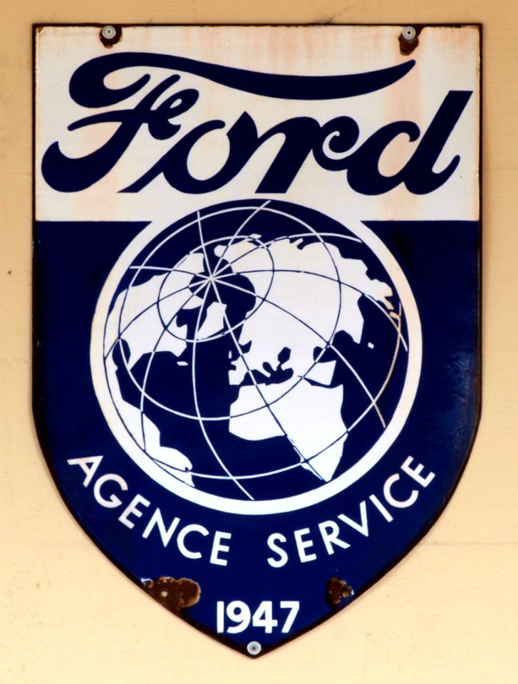 Ford Agence Service 1947, enamel advert sign at the den hartog ford museum pic-091