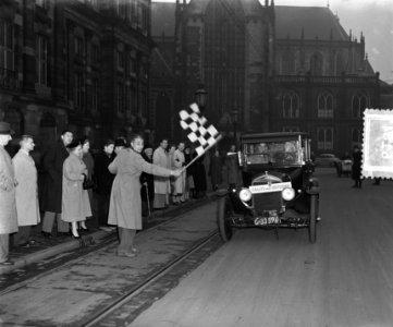 Ford autorally van oude wagens naar Amsterdam, Bestanddeelnr 906-1847