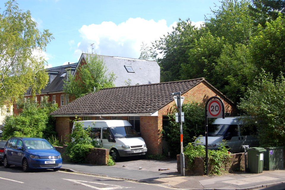 Former Cranworth Hall, Stockbridge Road, Winchester (June 2019) (2)