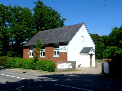 Former Ebenezer Strict Baptist Chapel, Smallfield (June 2013) (7)