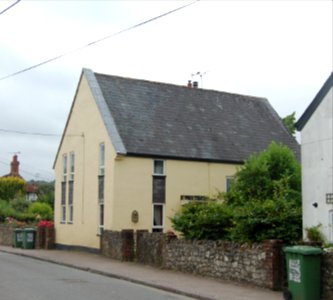 Former Congregational Chapel, High Street, Selborne (July 2019) (1)