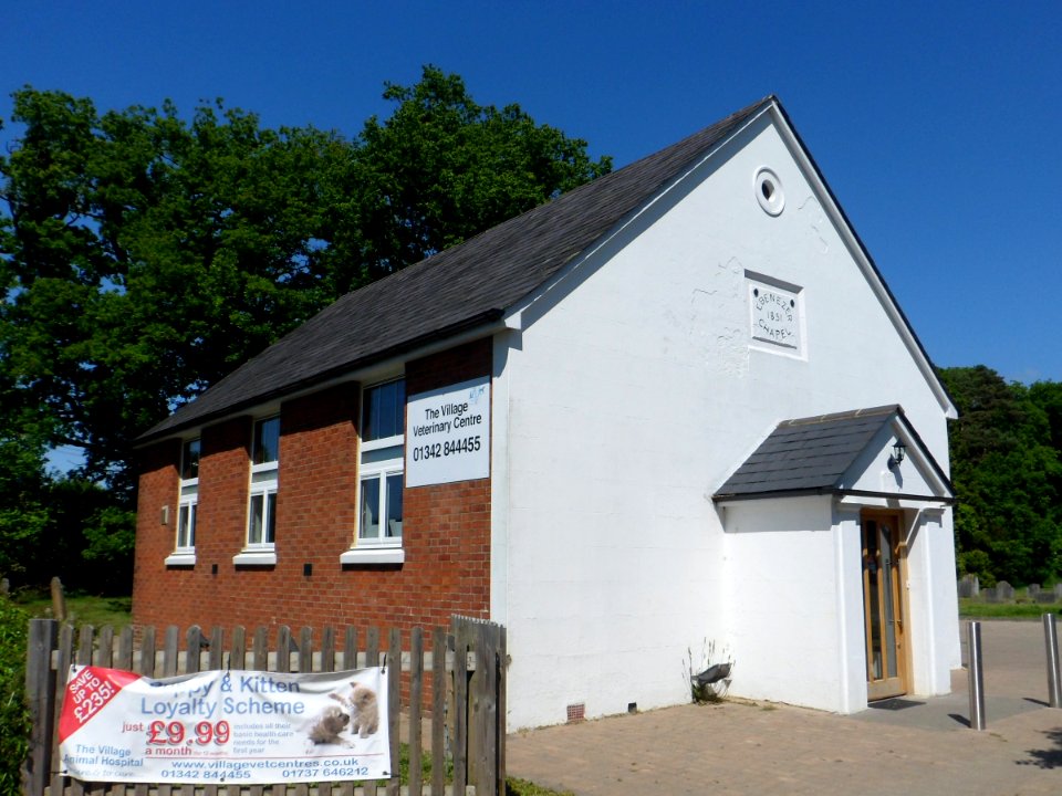 Former Ebenezer Strict Baptist Chapel, Smallfield (June 2013) (8)