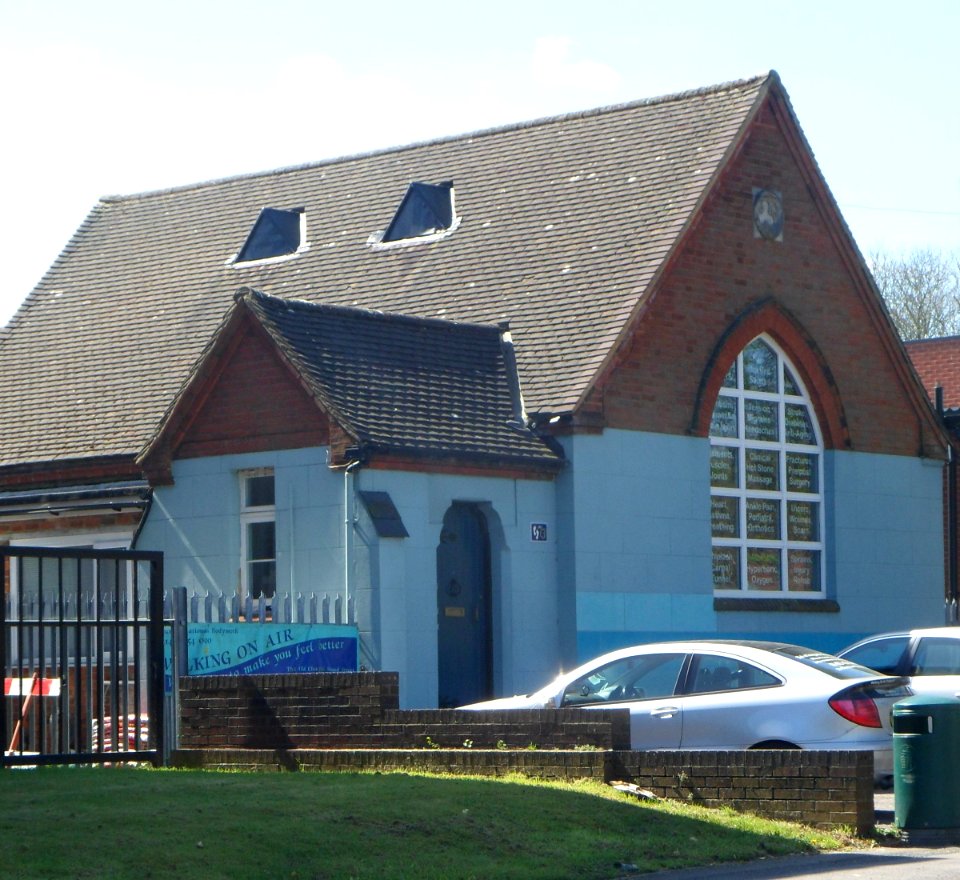 Former Congregational Mission Hall, Aldershot Road, Guildford (April 2014, from Northeast)