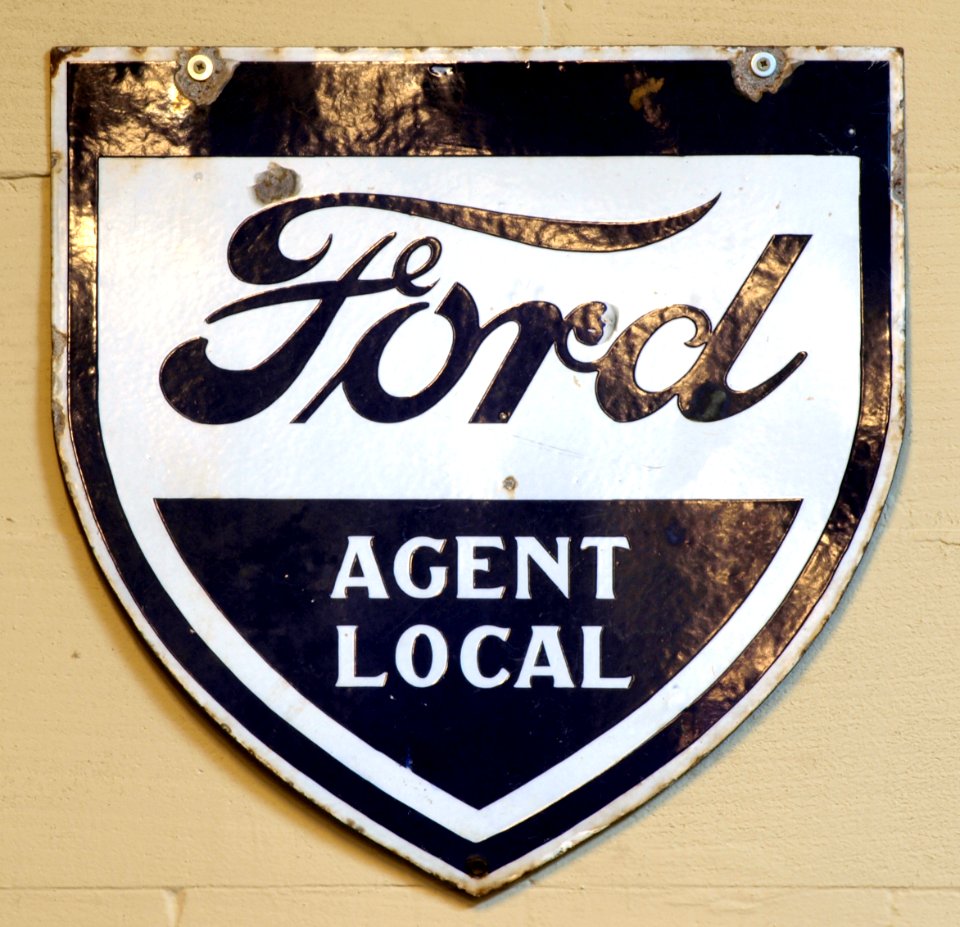 Ford Agent local, Enamel advert sign at the den hartog ford museum pic-083