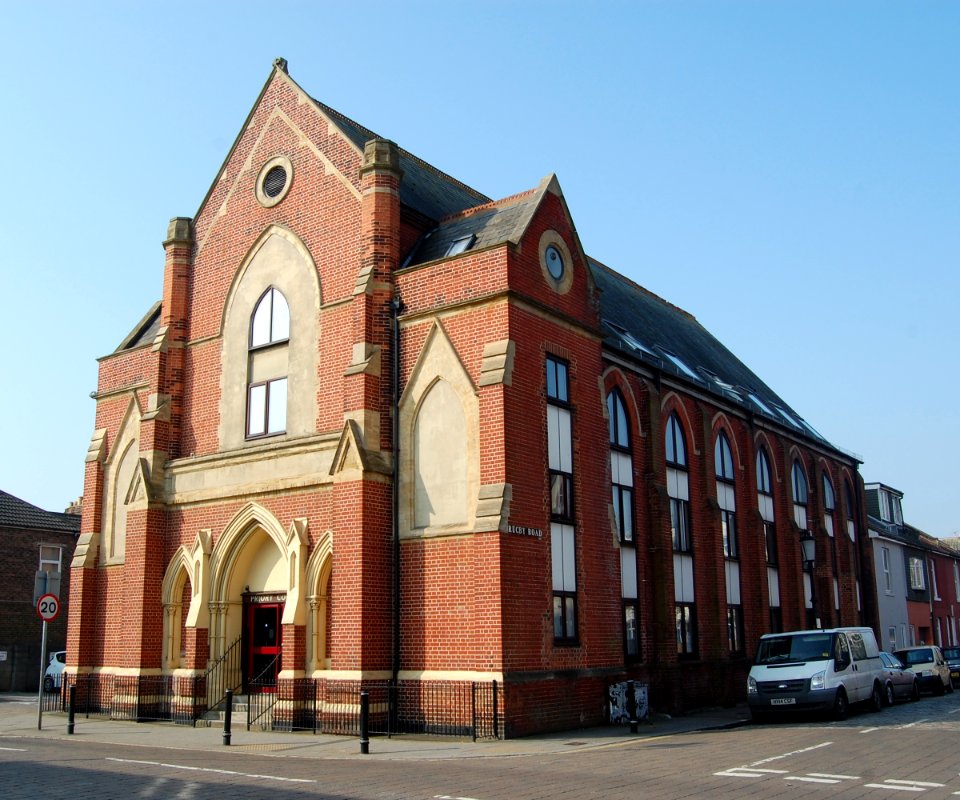 Former Fawcett Road United Methodist Church, Fawcett Road, Southsea (March 2019) (1)