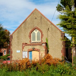 Former Bursledon Congregational Church, School Road-Spring Grove junction, Bursledon (May 2019) (7)