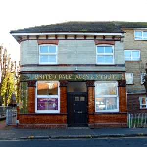 Former Egremont Arms pub, 52 Crasswell Street, Landport, Portsmouth (November 2017) (3)