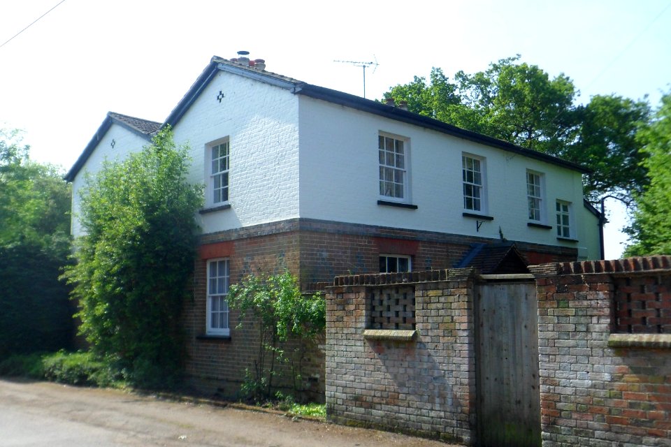 Former Congregational Chapel, Chapel Lane, Pirbright (May 2014) (2)
