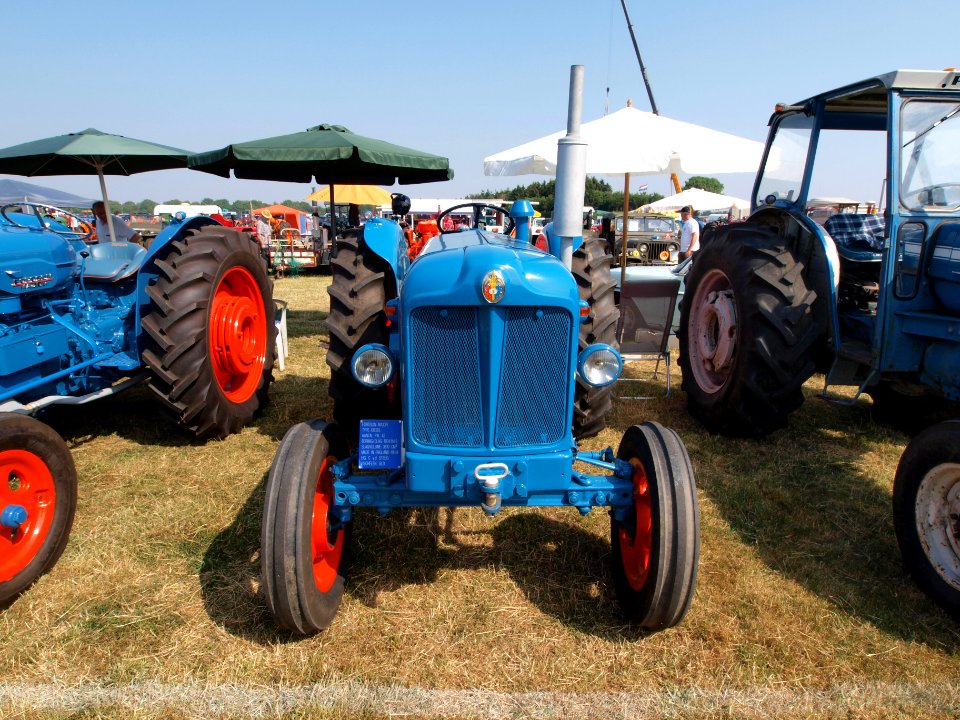 Fordson Major diesel pic4 photo