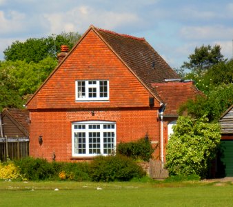 Former Congregational Chapel, Cranleigh Road, Shamley Green (May 2014) (1)