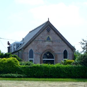 Former Congregational Church, Horsham Road, Forest Green (July 2013) (2)