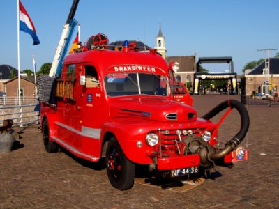 Ford V-8 (1949 ) NF-44-36 pic4