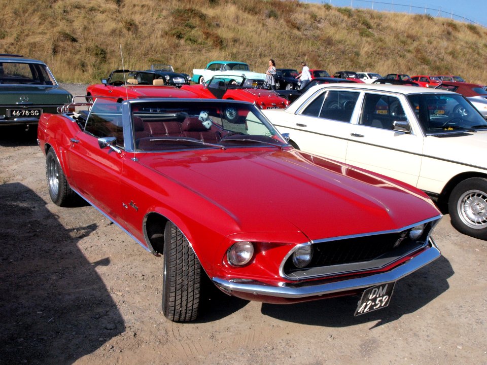 Ford Mustang dutch licence registration DM-42-59-