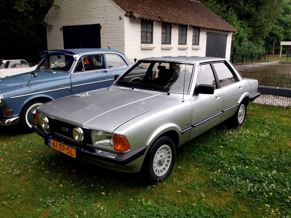 Ford Taunus 2.0 GHIA (1981) pic1