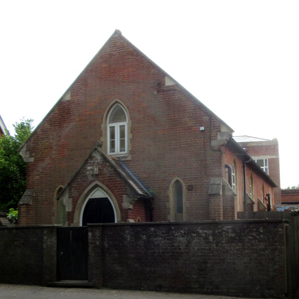 Former Congregational Chapel, Petworth Road, Wormley (June 2015) (2)