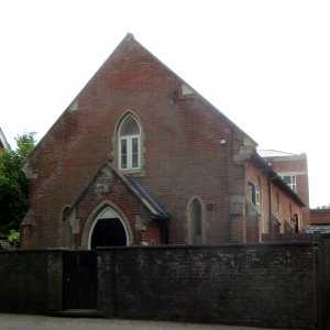 Former Congregational Chapel, Petworth Road, Wormley (June 2015) (2)