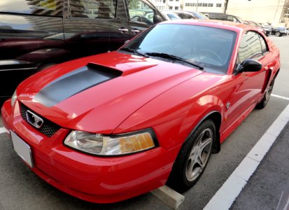Ford MUSTANG GT Coupé (SN95) front