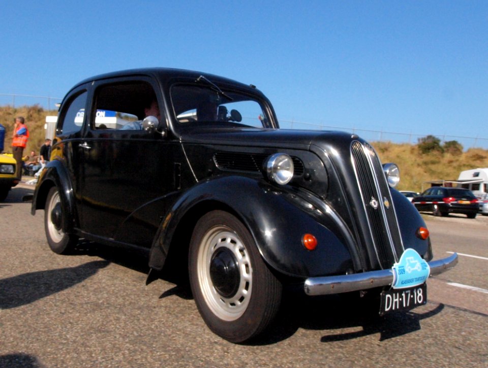 Ford POPULAR dutch licence registration DH-17-18 pic1
