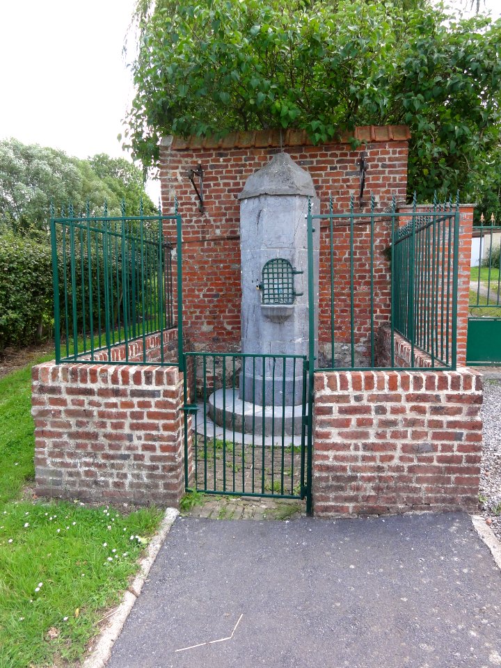 Fontaine-aux-Bois (Nord, Fr) chapelle N.D. de Bon Secours 1749