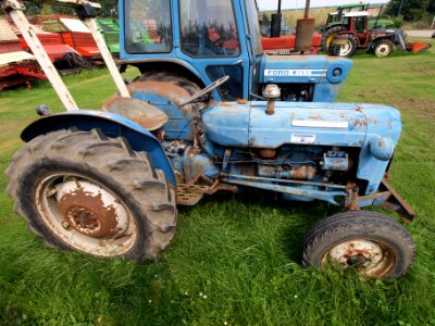 Fordson Dexta p2 photo