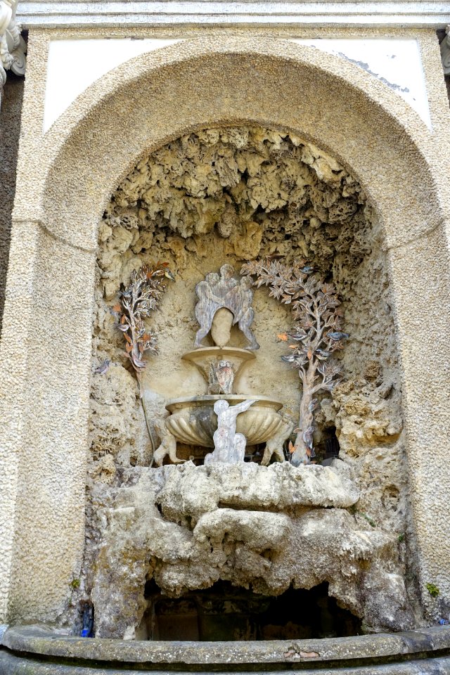 Fontana della Civetta - Villa d'Este - Tivoli, Italy - DSC03986