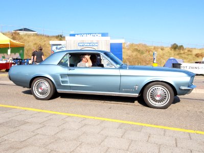 Ford Mustang dutch licence registration AE-73-18 pic1