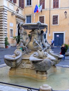 Fontana delle Tartarughe - Rome, Italy - DSC00598