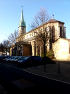 Fontaines-sur-Saône - Rue Pasteur - Chevet de l'église Saint-Louis