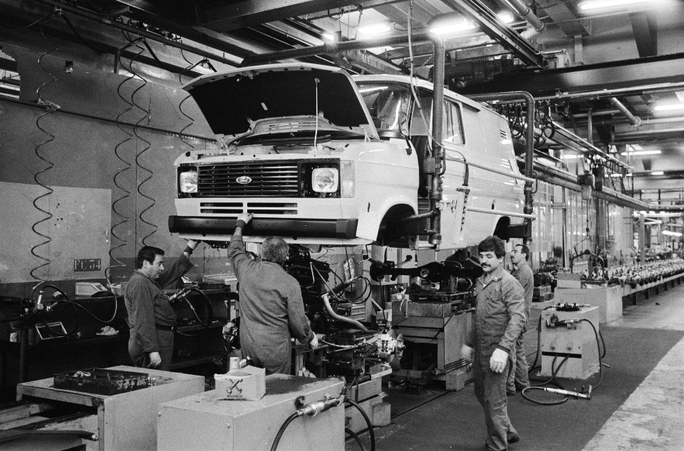 Fordfabriek in Amsterdam weer bezet i.v.m. dreigend ontslag werkzaamheden in de , Bestanddeelnr 931-5660
