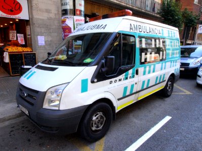Ford Transit Ambulancia Domingo licence 9673 FZR pic2