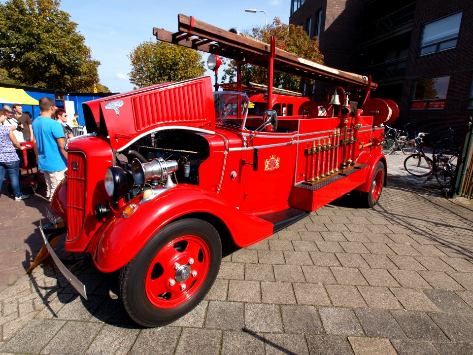 Ford V8 Brandweer pic2