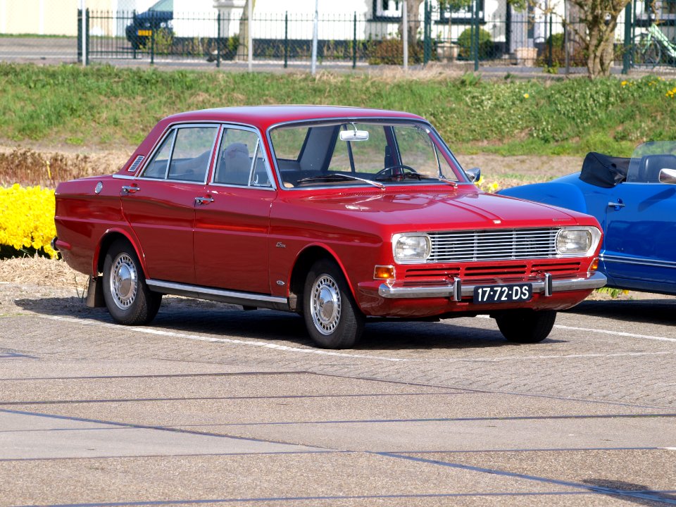 Ford Taunus, Dutch registration 17-72-DS pic-6