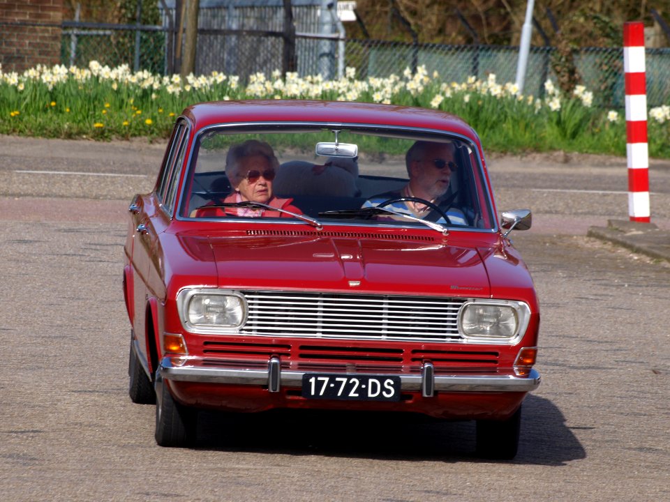 Ford Taunus, Dutch registration 17-72-DS pic-1