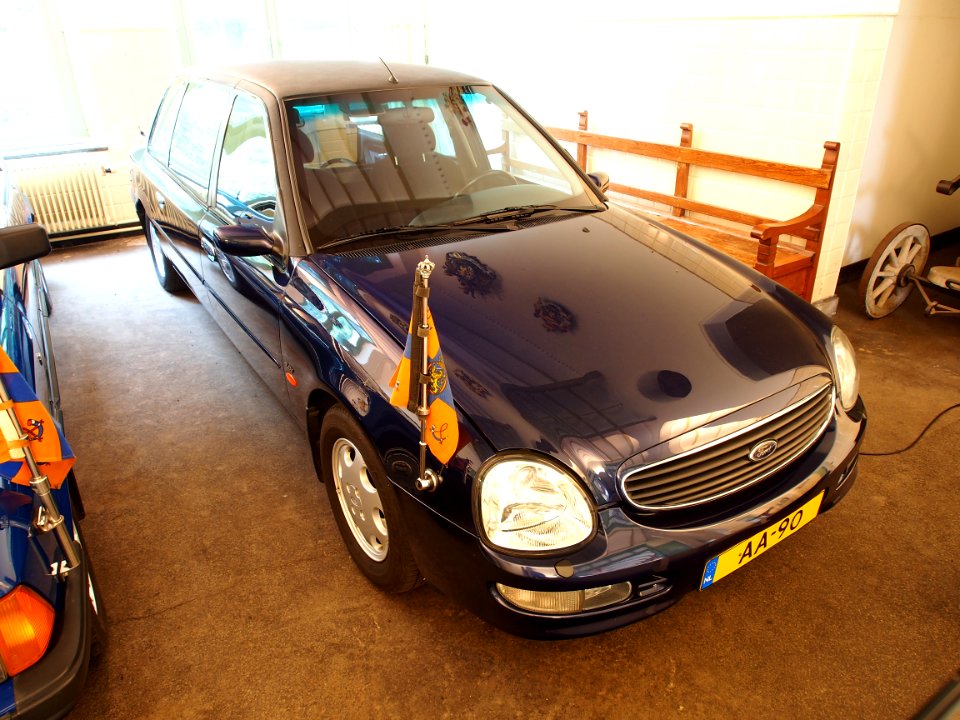 Ford Scorpio AA-90 of the Royal Dutch family, photo1