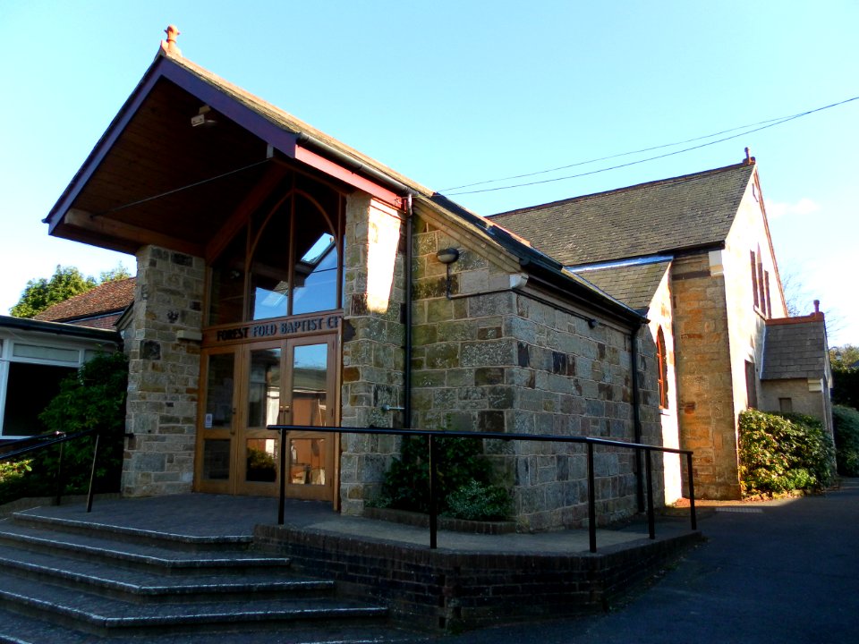 Forest Fold Baptist Church, London Road, Crowborough (March 2011) (4)