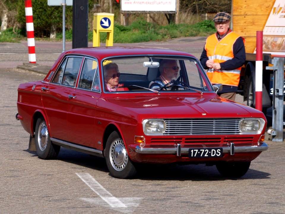 Ford Taunus, Dutch registration 17-72-DS pic-2