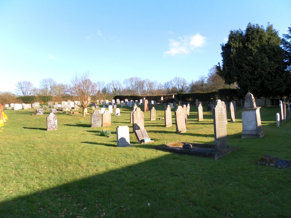 Forest Fold Baptist Church, London Road, Crowborough (March 2011) (Churchyard) (1)