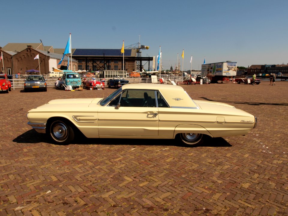 Ford Thunderbird (1965), Dutch licence registration DM-42-77 pic7