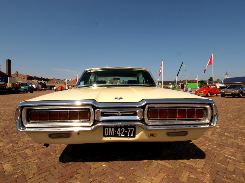 Ford Thunderbird (1965), Dutch licence registration DM-42-77 pic4