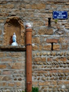Fleurieu-sur-Saône - Rue de l'Ancienne Église - Plaque et Vierge