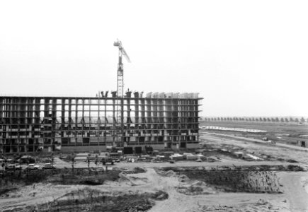Flatgebouw in aanbouw, Bestanddeelnr 921-6155
