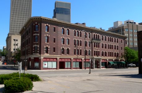 Flatiron Hotel (Omaha) from SW 1