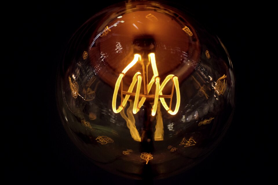 Lights burning lamp