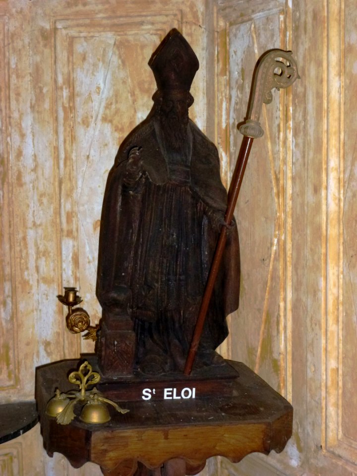 Flaignes (Ardennes) église, statue Saint Eloi